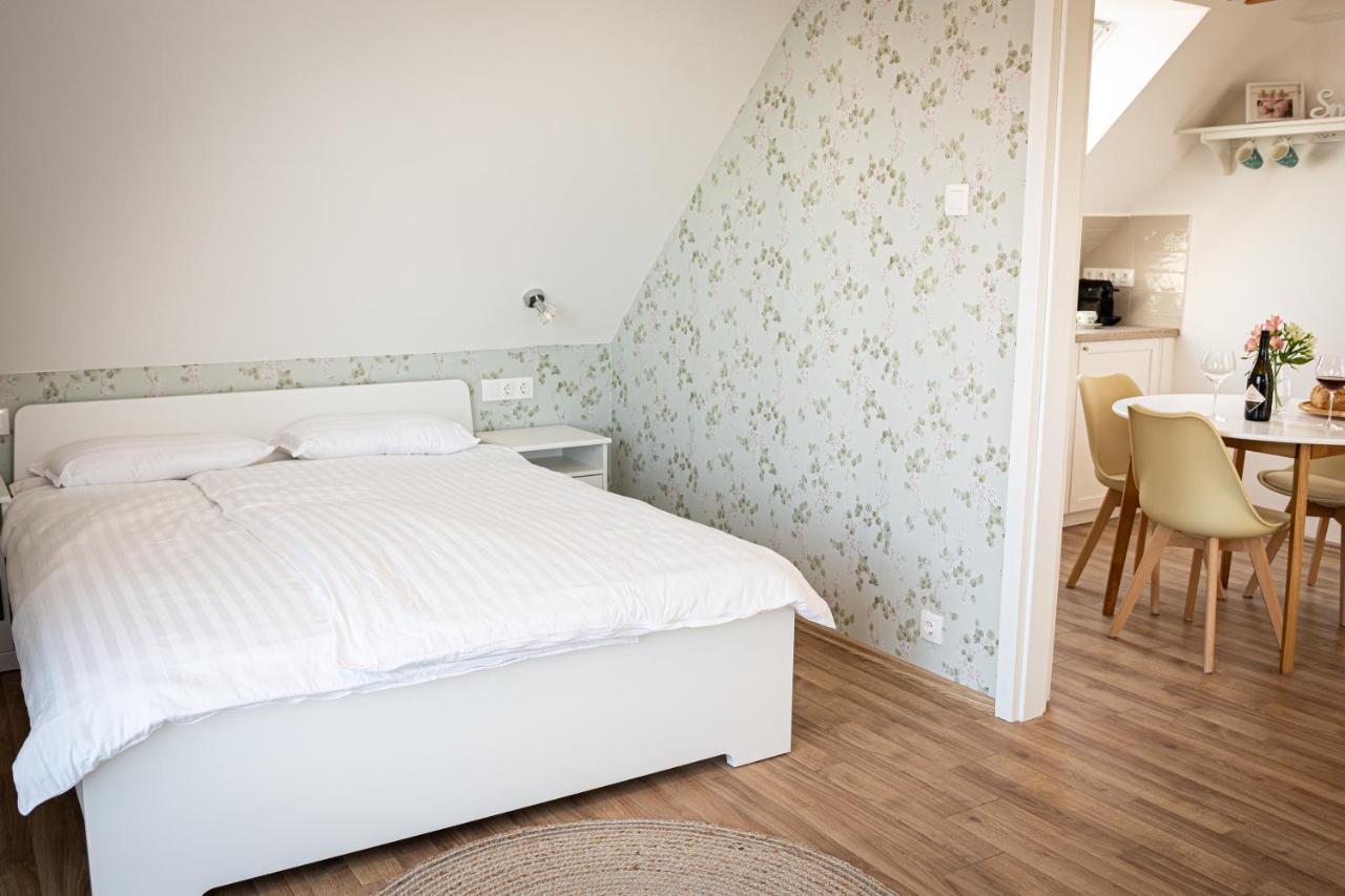 Szigligeti Mandula Kert Vendeghaz Apartment Екстериор снимка